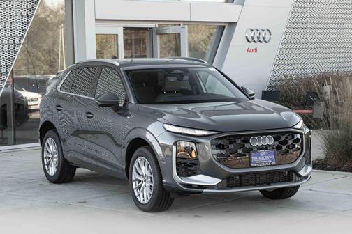 Daytona Gray Pearl Effect 2026 Audi Q3 TFSI quattro S tronic