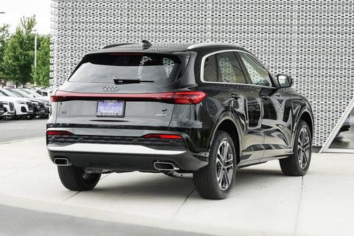 2025 Audi Q5 Premium