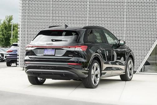 2025 Audi Q4 e-tron Premium Plus 55 quattro