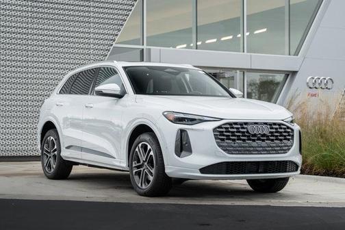 2025 Audi Q5 Premium