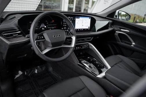 2025 Audi Q5 Premium
