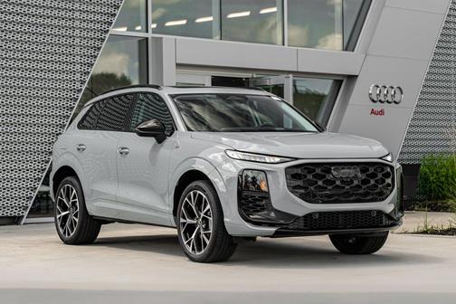 Arrow 2026 Audi Q3 TFSI quattro S tronic