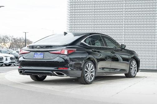 2019 Lexus ES 350 Ultra Luxury
