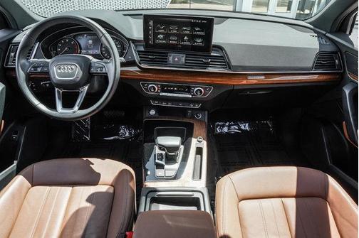 2022 Audi Q5 45 S line Premium