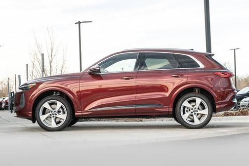 2025 Audi Q5 Premium Plus TFSI quattro S tronic