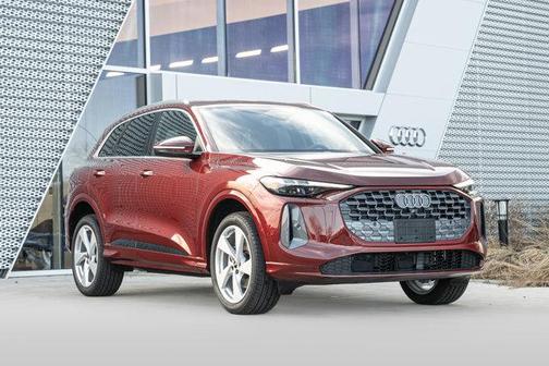 2025 Audi Q5 Premium Plus TFSI quattro S tronic