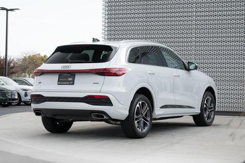 2025 Audi Q5 Premium Plus TFSI quattro S tronic