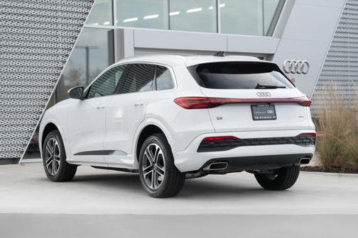 2025 Audi Q5 Premium Plus TFSI quattro S tronic