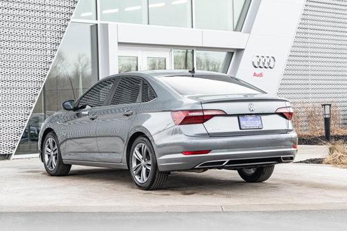 2021 Volkswagen Jetta 1.4T R-Line