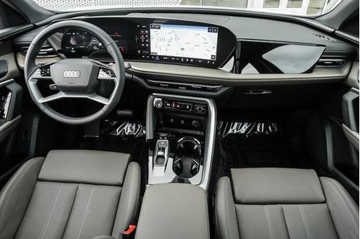 2025 Audi Q5 Premium Plus