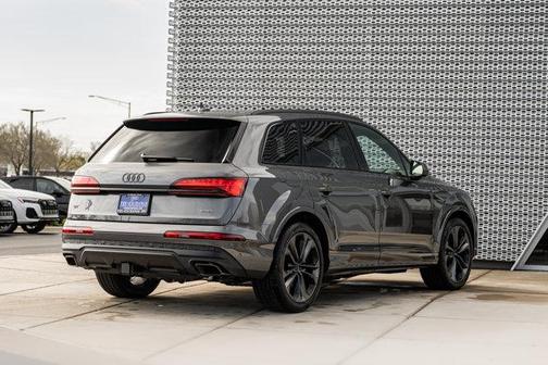 2026 Audi Q7 55 Premium Plus
