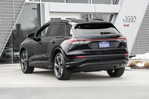2025 Audi Q4 e-tron Prestige 55 quattro