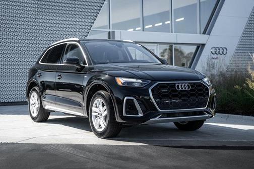 2023 Audi Q5 45 S line Premium