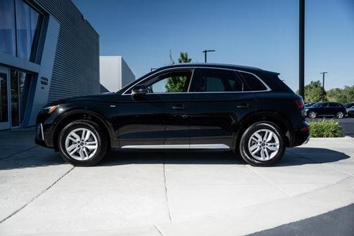 2023 Audi Q5 45 S line Premium