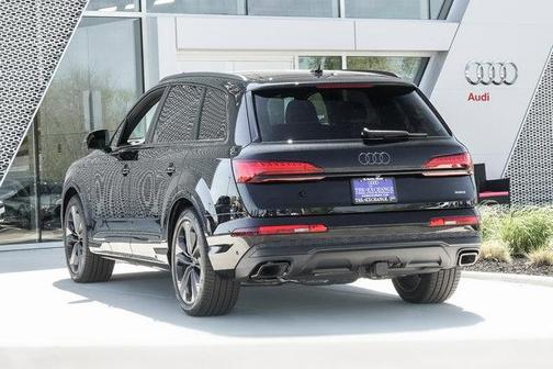 2025 Audi Q7 55 Premium Plus