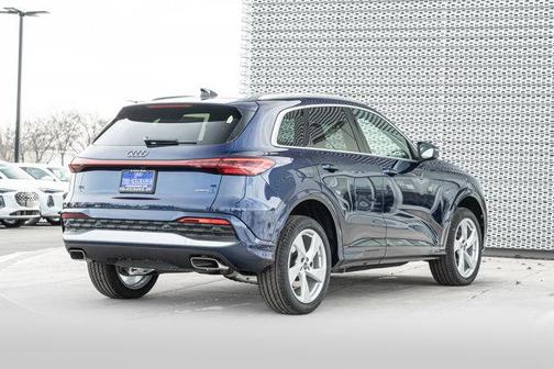 2025 Audi Q5 Premium Plus TFSI quattro S tronic
