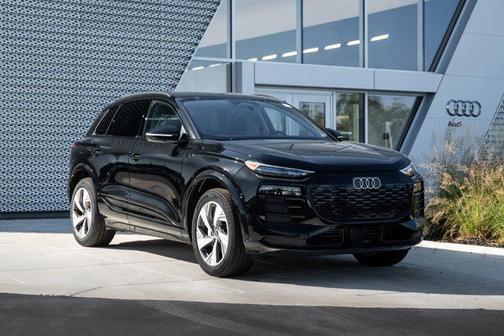2025 Audi Q6 e-tron Premium Plus quattro
