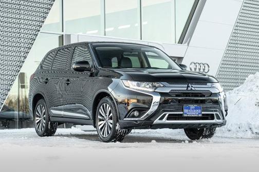 2019 Mitsubishi Outlander SE