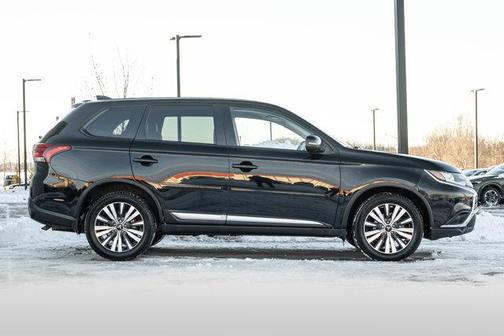 2019 Mitsubishi Outlander SE