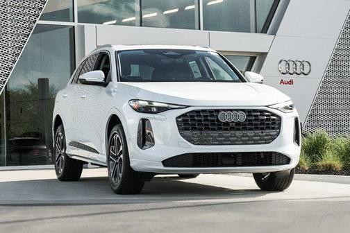 2025 Audi Q5 Premium