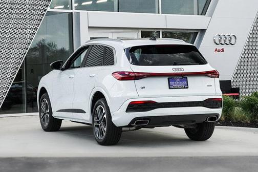 2025 Audi Q5 Premium