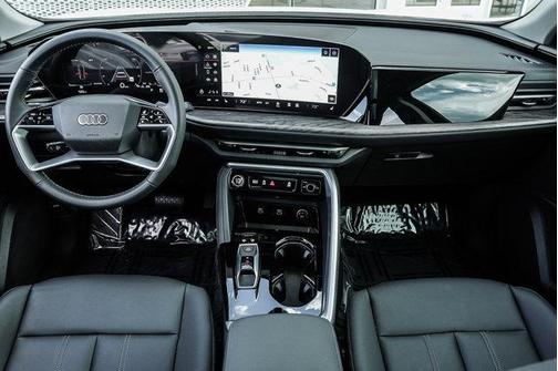 2025 Audi Q5 Premium