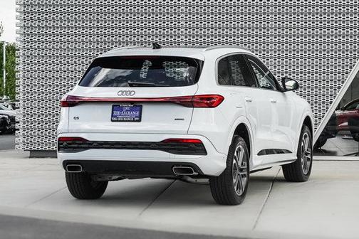 2025 Audi Q5 Premium