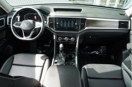 2022 Volkswagen Atlas 3.6L SE w/Technology