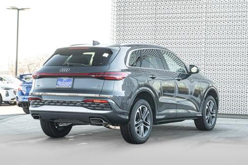 2025 Audi Q5 Premium TFSI quattro S tronic