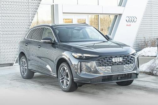 2025 Audi Q5 Premium TFSI quattro S tronic