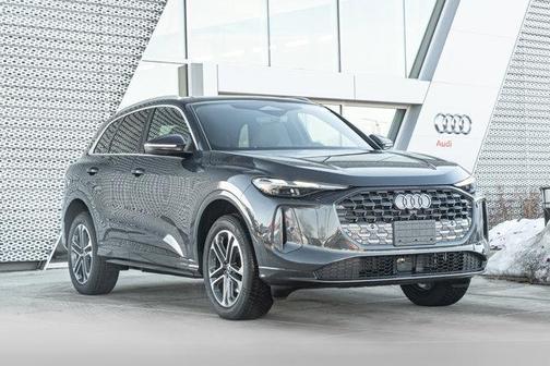 2025 Audi Q5 Premium TFSI quattro S tronic