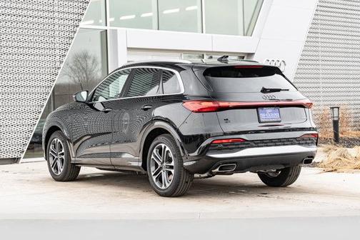 2025 Audi Q5 Prestige TFSI quattro S tronic