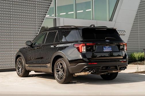 Agate Black Metallic 2025 Ford Explorer ST