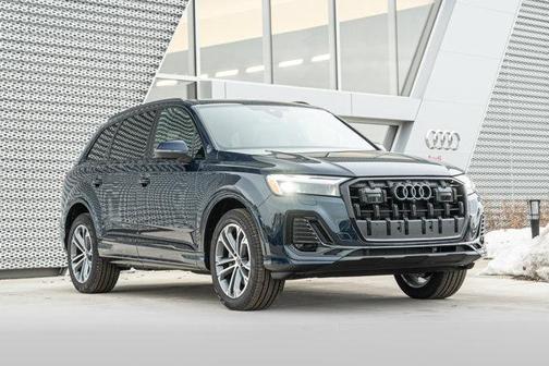 2026 Audi Q7 45 Premium