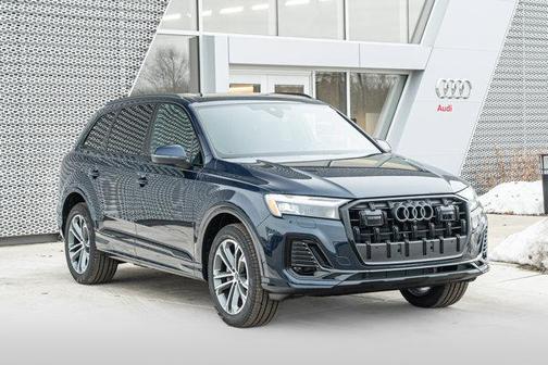 2026 Audi Q7 45 Premium