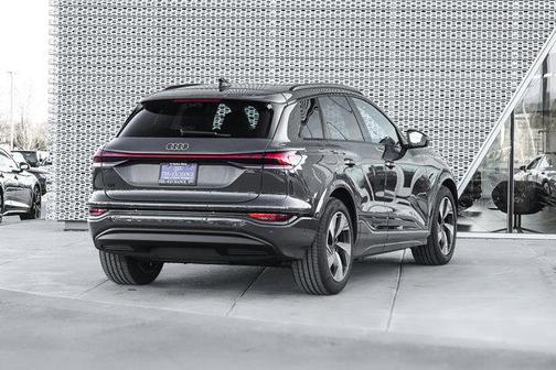 2025 Audi Q6 e-tron Prestige quattro