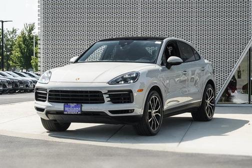 2022 Porsche Cayenne Base
