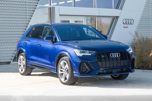 2025 Audi Q3 Premium 45 TFSI S line quattro Tiptronic