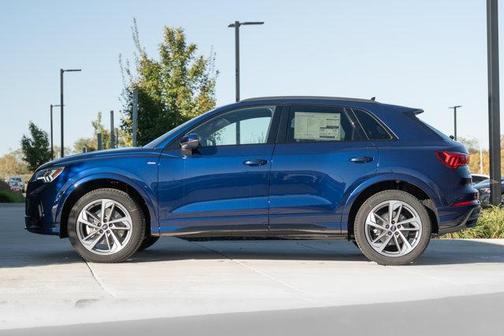 2025 Audi Q3 Premium 45 TFSI S line quattro Tiptronic