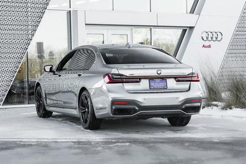 2022 BMW 750 i xDrive