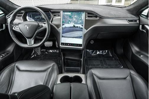 2015 Tesla Model S P85D
