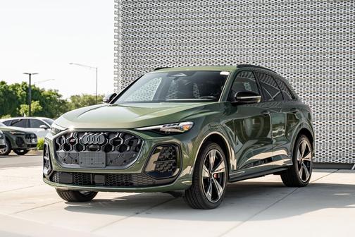 District 2026 Audi SQ5 3.0T Prestige