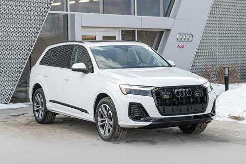 2026 Audi Q7 45 Premium