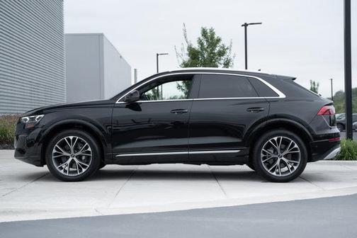 2024 Audi Q8 55 Prestige
