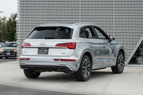 2022 Audi Q5 45 S line Premium Plus