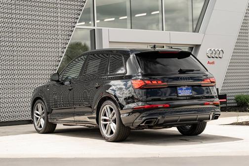 Mythos 2026 Audi Q7 55 Prestige