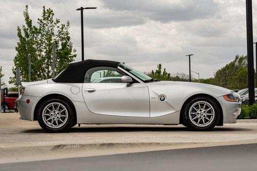 Titanium Silver Metallic 2003 BMW Z4 2.5i Roadster