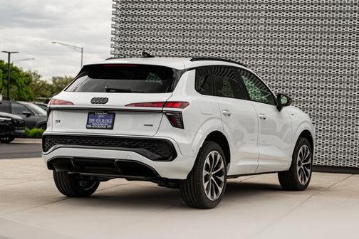 Glacier 2026 Audi Q3 TFSI quattro S tronic