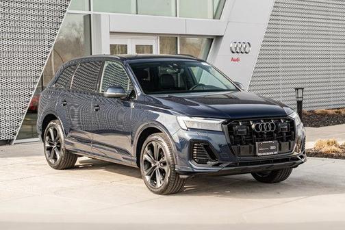 Waitomo Blue Metallic 2025 Audi Q7 55 Premium Plus