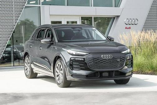 2025 Audi Q6 e-tron Prestige quattro